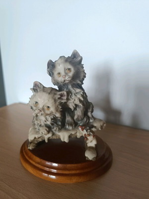 Decorative cats new