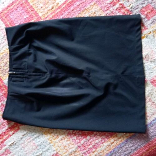 Prada skirt like new, black, size M