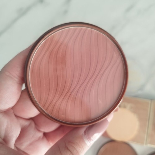 Bronzer powders set of 3 new with sponges