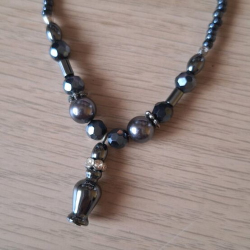 Necklace new with hematite and small zircons, black and silver