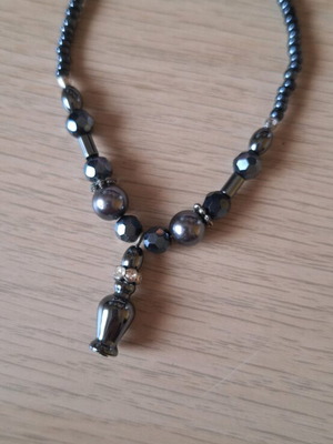 Necklace new with hematite and small zircons, black and silver