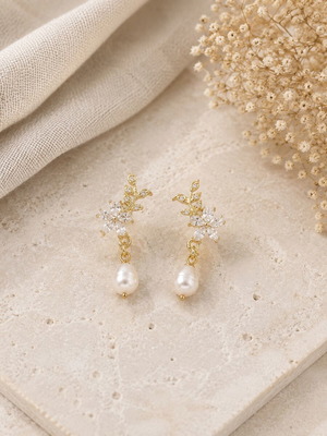 Pearl earrings steel with zirconia flower design, like new