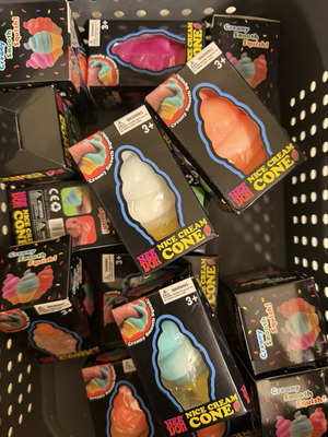 Squishy παγωτό διάφορα χρώματα 1τμχ