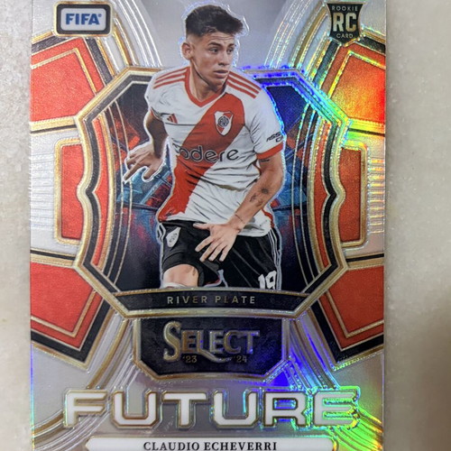Panini Select FIFA Claudio Echeverri Future Insert RC new