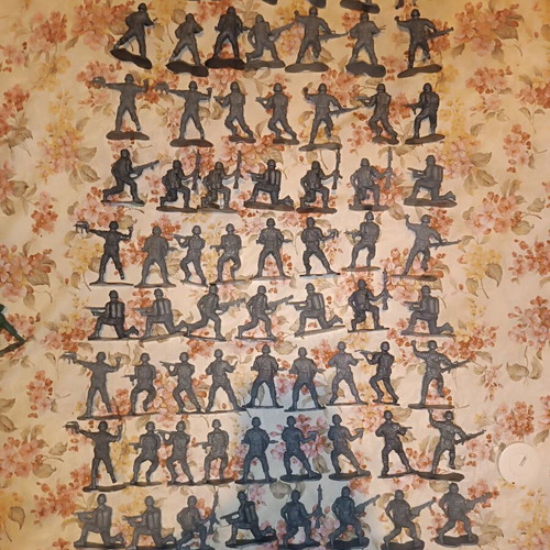 Plastic Military Figures like new, 160+ large scale 1:24