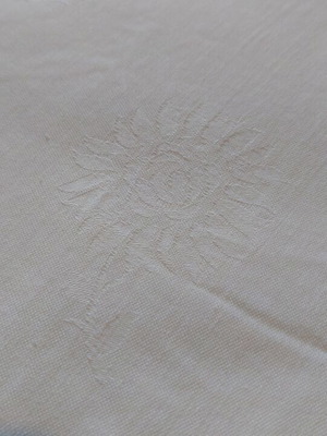 Tablecloth 128x226 like new