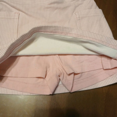 Oshkosh girl’s skirt shorts 2 years like new