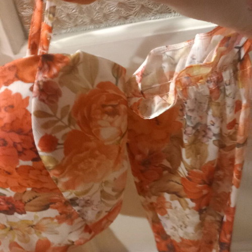Crop top like new with batwing sleeves, size small