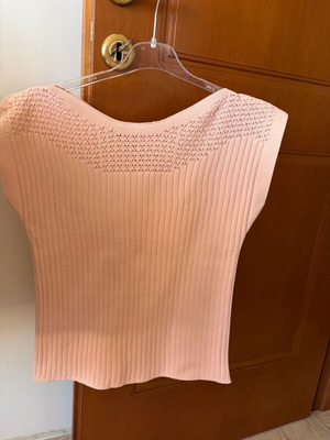 Ribbed elastic blouse in pink nude, new, one size