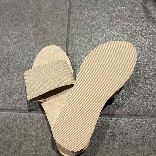 Slippers new, size 40, beige