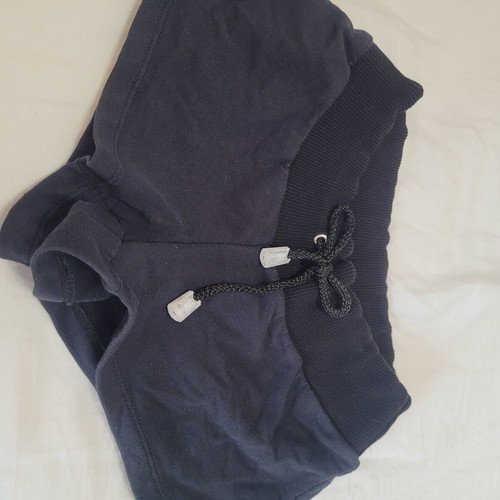 Women's shorts like new, size small, black