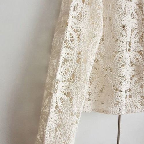 Cardigan new, 92% cotton, with handmade flowers, size L, white