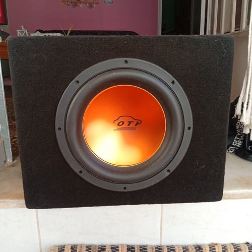 12-inch 600 watt subwoofer, brand new