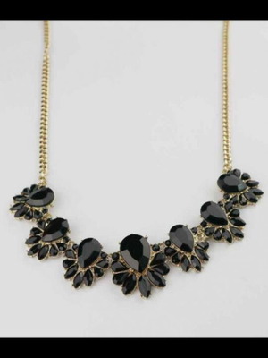 Black gold necklace like new