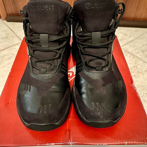 Eleveit Town WP motorcycle boot black men's size 41 like new