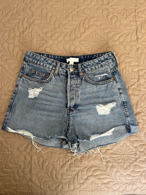 H&M denim shorts like new, size S 36 8, blue