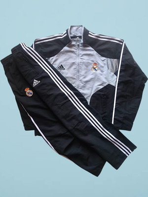 Real Madrid adidas vintage tracksuit 2004/05 like new, men’s large