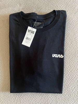 Vans men's black t-shirt size Medium, brand new