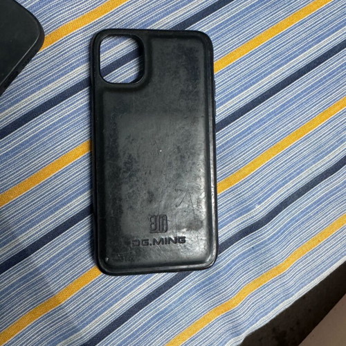 iPhone 11 magnetic case like new