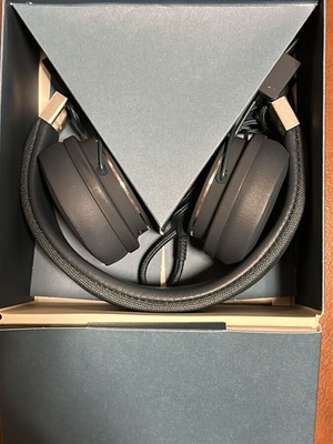 Urbanears Plattan 2 ενσύρματα ακουστικά με μικρόφωνο σε χρώμα indigo