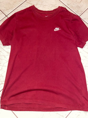 Nike T-shirt used, red, sizes M and L
