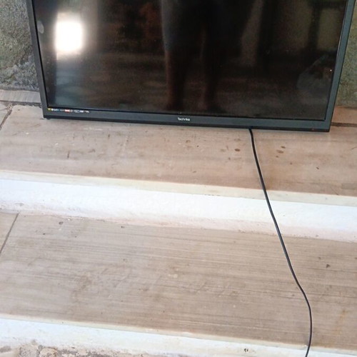 Technika 32" TV for spare parts