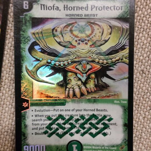 Duel Masters cards like new, 10 authentic and 100+ collectible