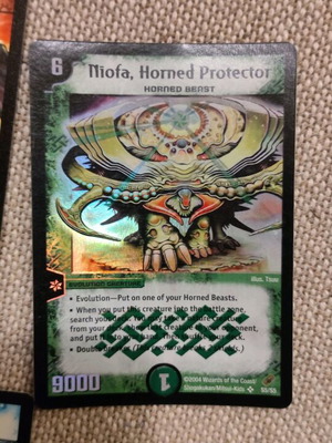 Duel Masters cards like new, 10 authentic and 100+ collectible
