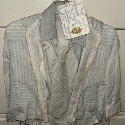 Set of 3 pieces for boy new, shirt, vest, tie, hat