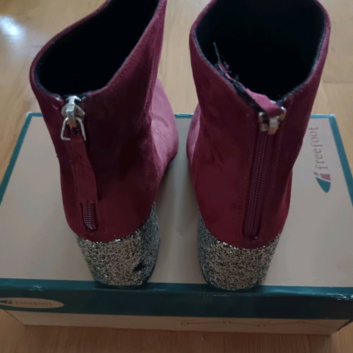 Corina women's low castor boots burgundy size 40 like new