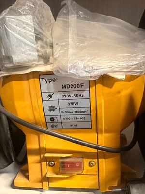 Двоен шлифовъчен диск за плот 370W нов, неизползван