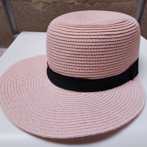 Women’s pastel straw hat like new