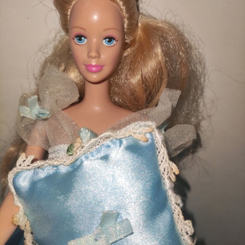 Barbie Sleeping Beauty doll 1998 used