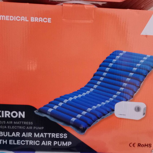 Tubular air mattress with electric air pump