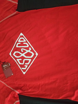 Levi's t-shirt new, size M, red