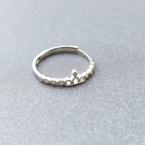 Silver ring openable zircon with crown center new