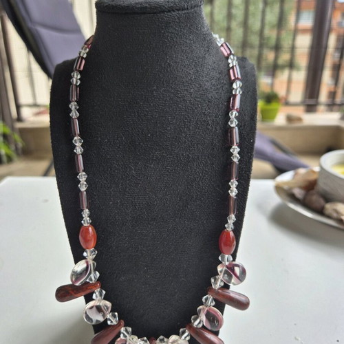 Art necklace like new with red jasper, tourmaline and red agate