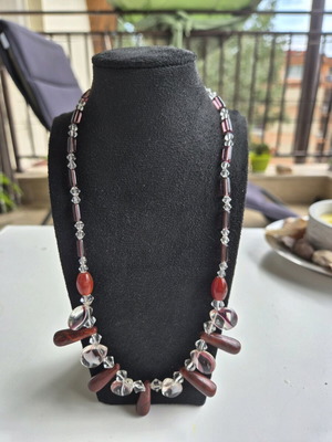 Art necklace like new with red jasper, tourmaline and red agate
