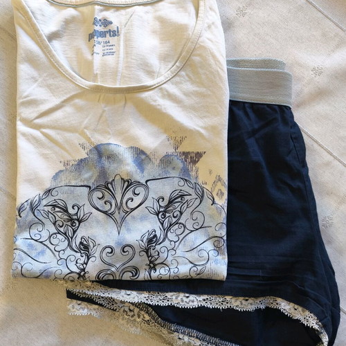 Girls' summer pajama set 12-14 used, white and blue