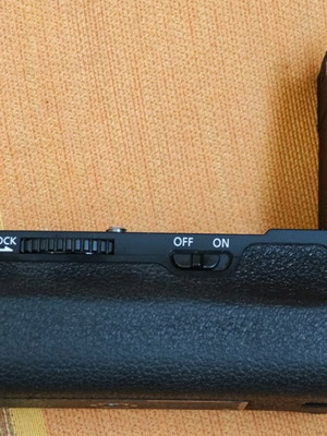 Canon Battery Grip BG-E9 like new