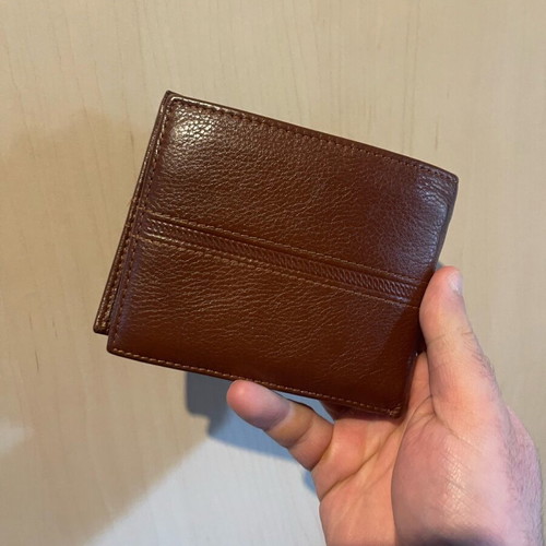 Hunter brown wallet like new, genuine