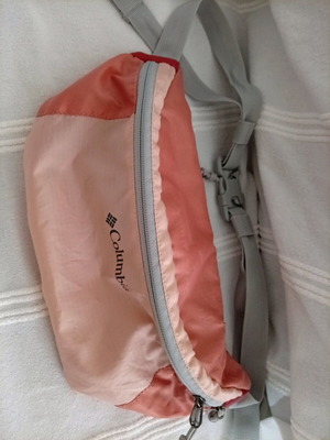 Columbia waist bag pink like new