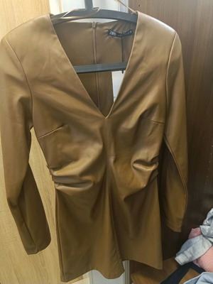 Zara leather short dress tan new, size S