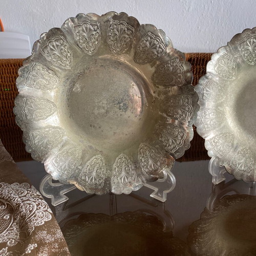 Vintage decorative bowls set of 2 used with engraved design