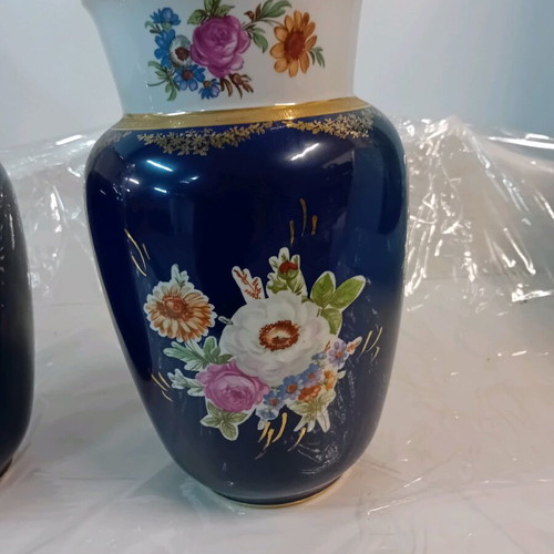 Porcelain vases Ionia Hellas used, pair