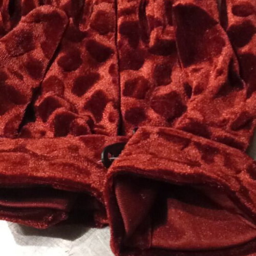 Gloves new, red velvet