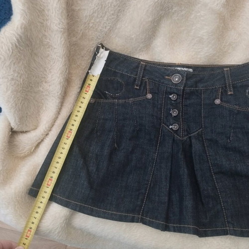 Staff and Co pleated denim skirt medium low waist like new, blue