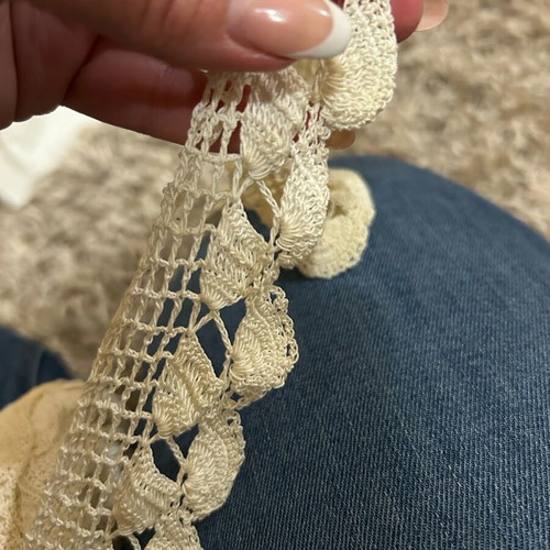 Lace for sewing like new, unused