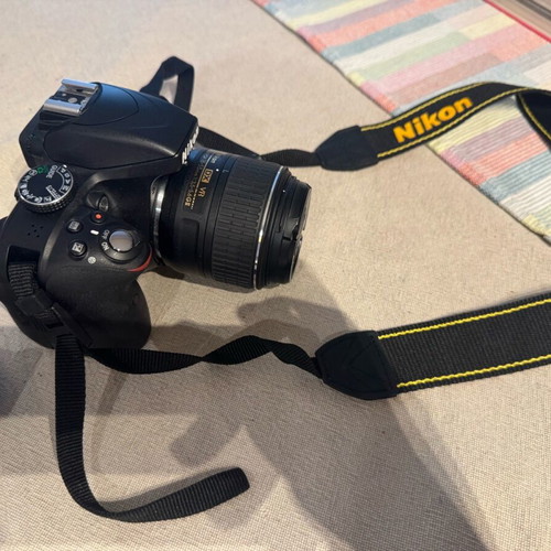 Nikon d3300 κάμερα σαν καινούργιο με φακό 18-55mm