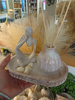 Handmade decoration set like new